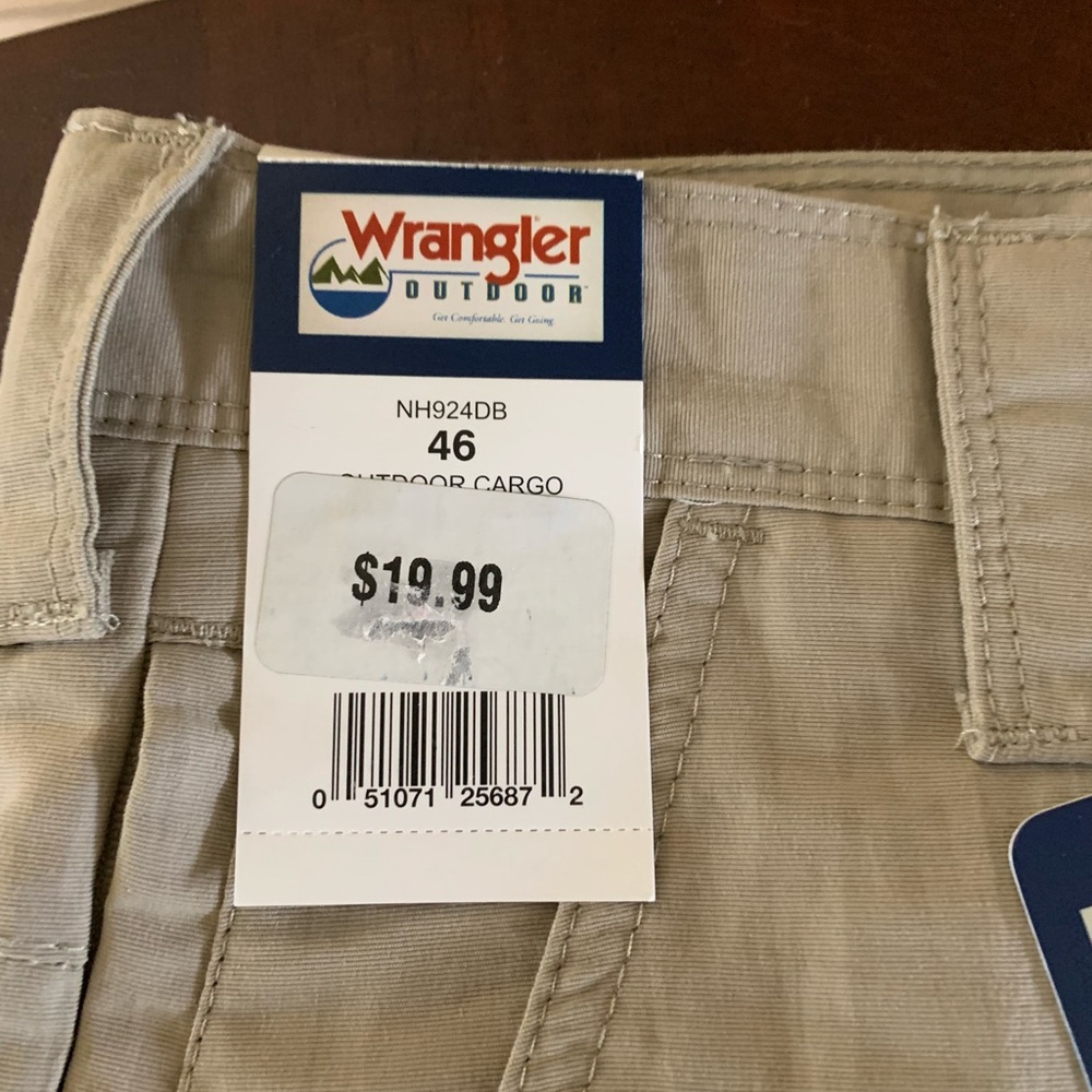 Mens Wrangler Performance Shorts NWT Size 46 (2 Pair)